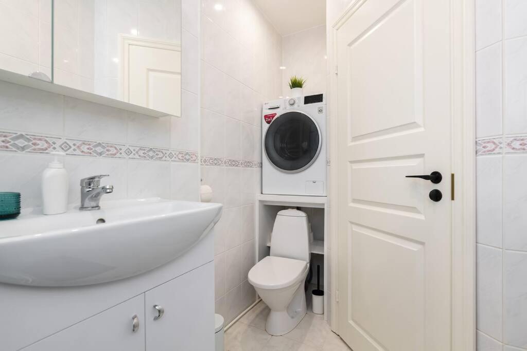 Roosikransi Apartment 塔林 外观 照片